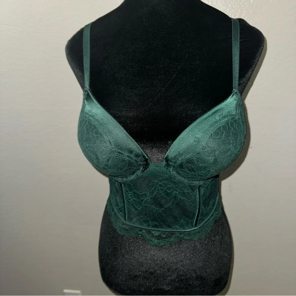 2 Vs Corsets - Picture 2 of 14